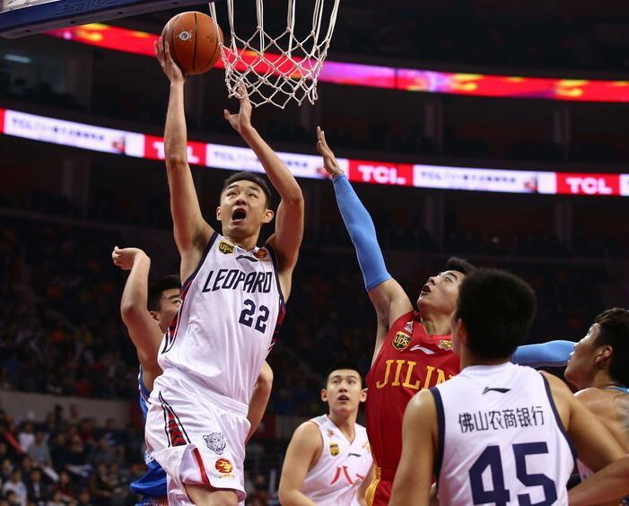 另一方面是 另一方面是