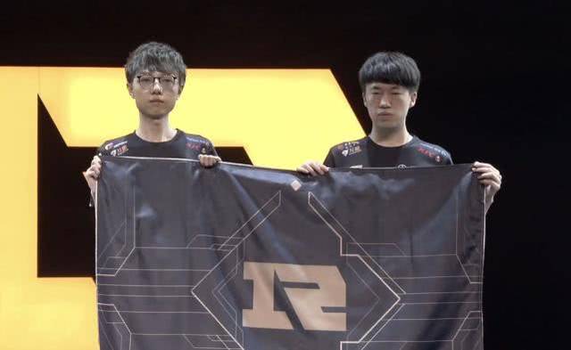 势和动作不 势和动作不